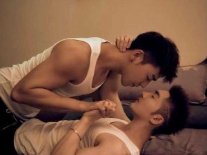 男同志王伦宝VIDEOS-男同志王伦宝 VIDEOS：揭示同志群体的真实生活